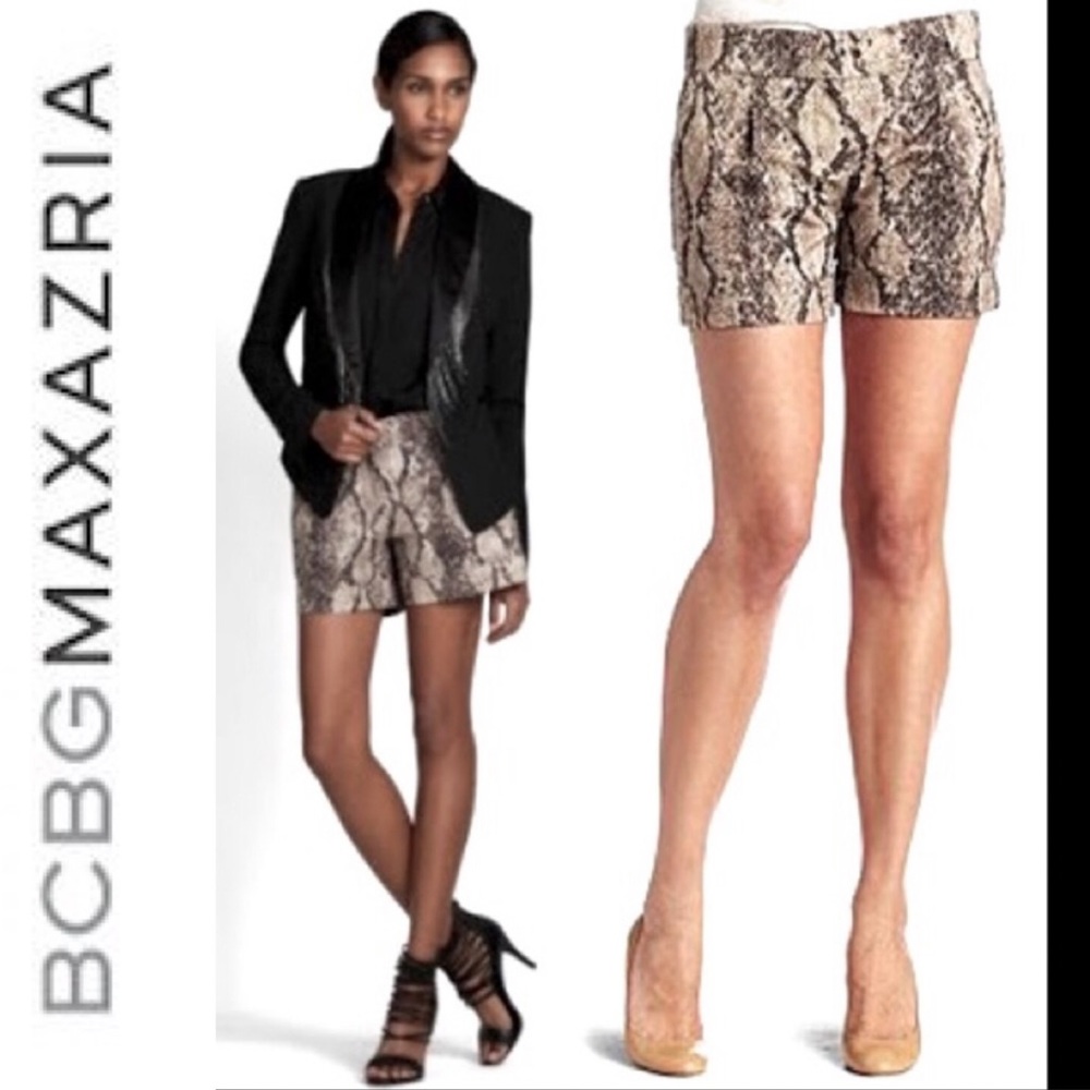 BCBG MAXAZRIA snakeskin print shorts size 2 EUC!
